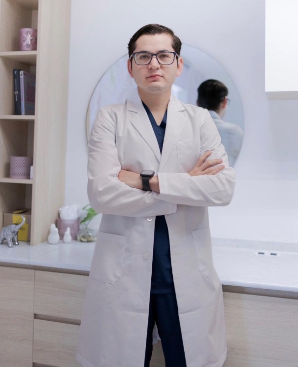 Dr. Omar Galaviz - Atención dermatológica